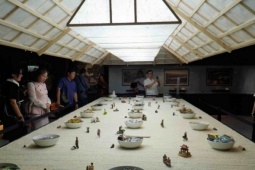 Bên trong bảo tàng phở đầu tiên của Việt Nam