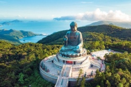 Thăm thiền viện trăm tuổi, tượng Phật 34 m ở Hong Kong