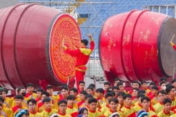 2.500 học viên cảnh sát tổng hợp luyện màn trống hội chào mừng Đại hội Đảng