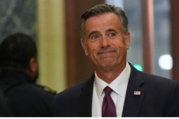 Giám đốc CIA gặp Tổng thống lâm thời Venezuela chuyển thông điệp của ông Trump