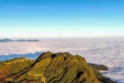 Chiêm ngưỡng biển mây ở 'chín tầng thang'