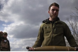 Bộ trưởng Quốc phòng Ukraine tiết lộ thực tế gây sốc về nhân lực thời chiến