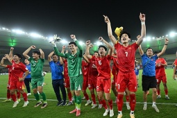 U23 Việt Nam bật tung cảm xúc, tưng bừng mừng "chiến tích" vào bán kết U23 châu Á