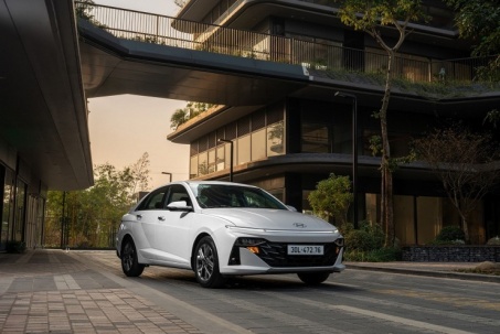 Honda City G và Hyundai Accent 1.5AT: Chênh nhau 10 triệu chọn xe nào?