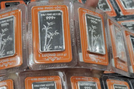 Giá bạc hôm nay 17-1: Vì sao nhà đầu tư rót tiền kỷ lục vào bạc?