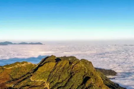 Chiêm ngưỡng biển mây ở 'chín tầng thang'