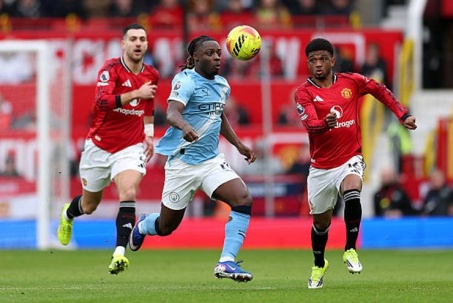 Video bóng đá MU - Man City: Tấn công sắc bén, ra mắt derby thắng lợi (Ngoại hạng Anh)
