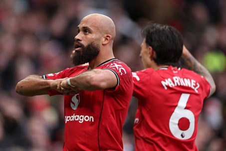 MU đại thắng derby: Thế áp đảo thật sự, Man City buông sớm cuộc đua vô địch?