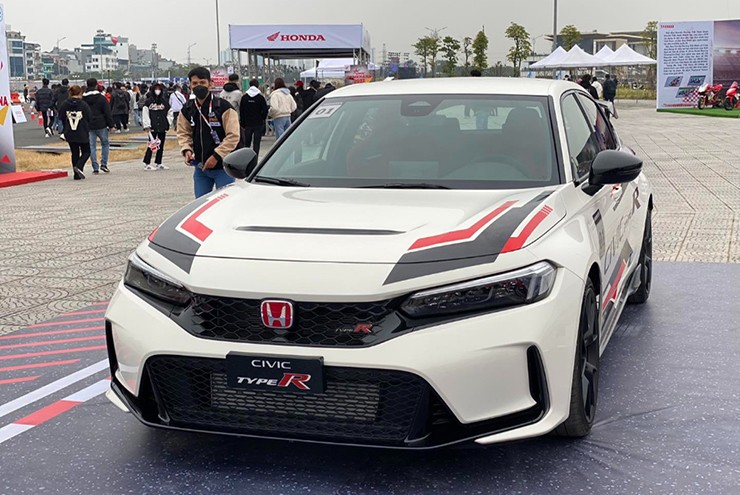 Những mẫu ô tô từng hút khách Việt nhưng không trụ lại được đến 2026 - 5