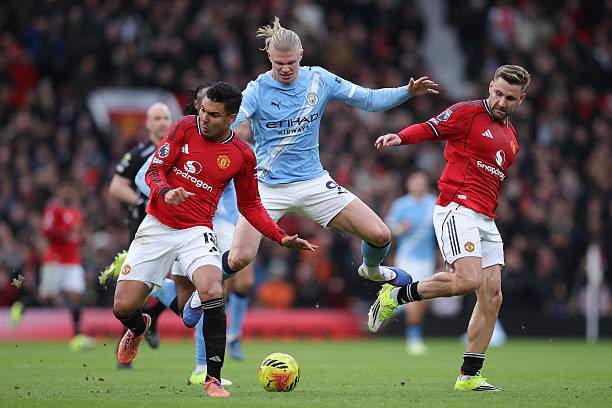 Haaland không bao giờ thoát ra được sự chú ý của các hậu vệ MU