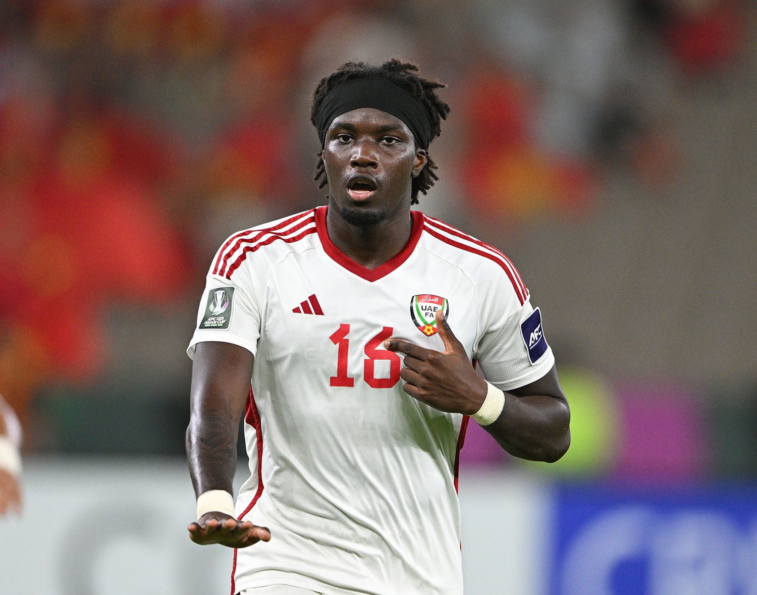 U23 UAE không chịu kém cạnh khi ghi 2 bàn trong 90 phút thi đấu, từ đó hòa 2-2 U23 Việt Nam và khiến trận đấu phải bước vào 2 hiệp phụ.