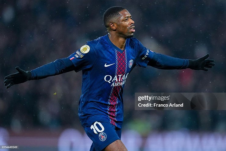 Dembele ăn mừng&nbsp;