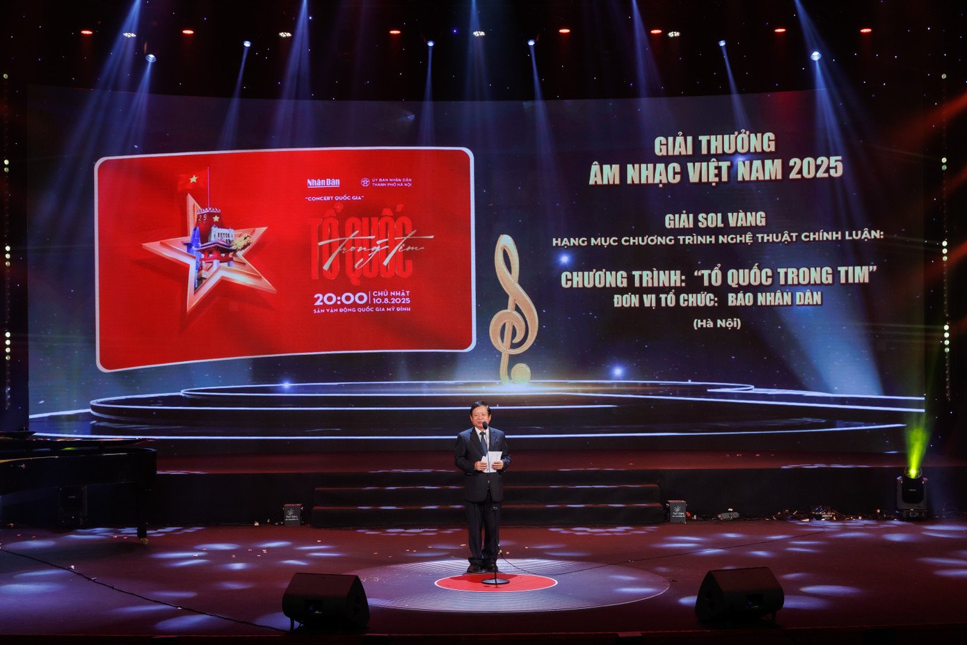 Hồng Nhung, Thanh Lam được vinh danh - 4