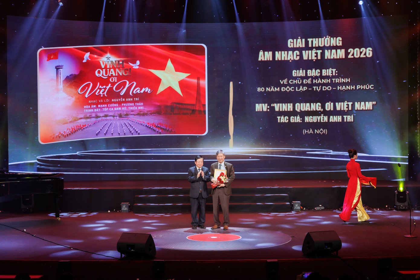 Hồng Nhung, Thanh Lam được vinh danh - 3