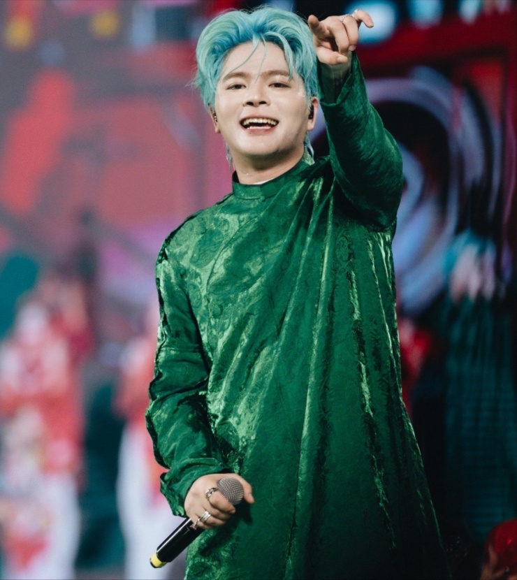 Thông báo gây bùng nổ của Hieuthuhai trong đêm nhạc dài 6 tiếng ở Đông Anh - 18