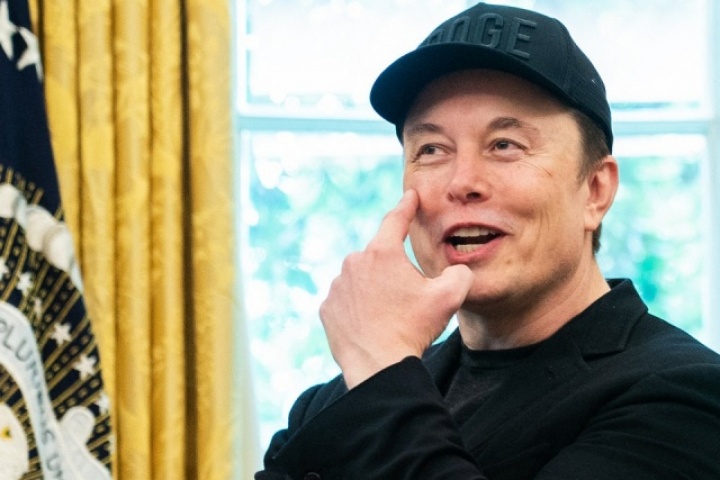 Tài sản của Elon Musk tiến gần mốc 800 tỷ USD