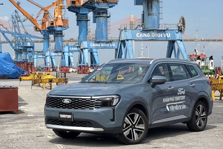 Ford Territory bản nâng cấp có doanh số ra sao trong tháng?