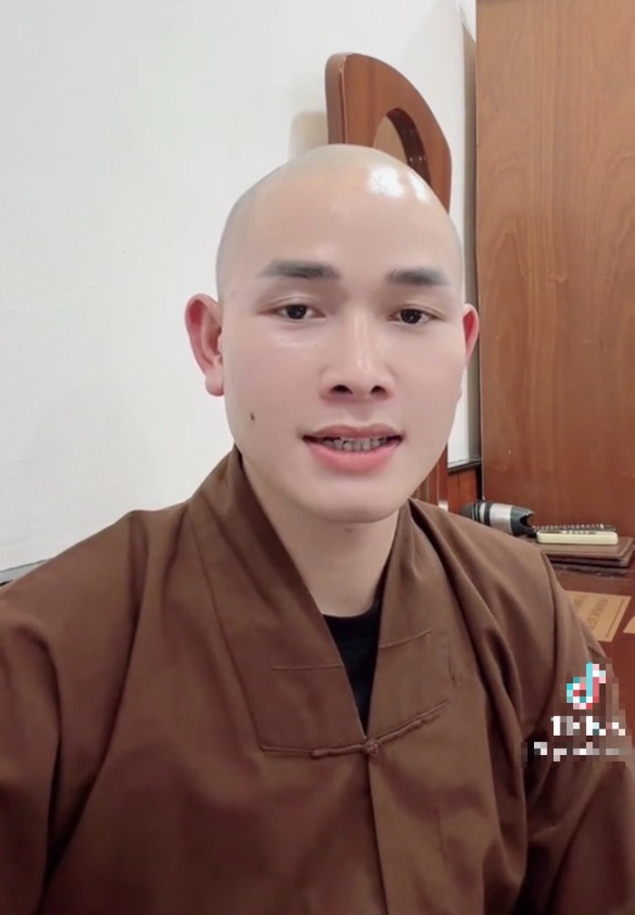 Chủ kênh TikTok Phú Tử đăng tải về việc bị khởi tố về tội "Gây rối trật tự công cộng"