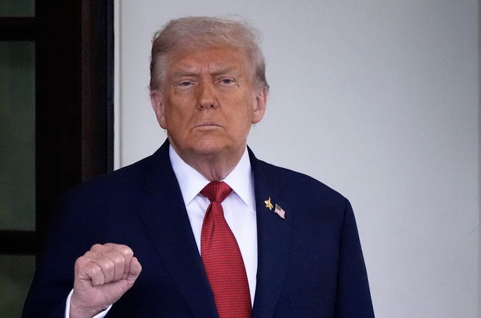 Ông Donald Trump yêu cầu các quốc gia muốn có ghế thường trực trong "Hội đồng Hòa bình" phải đóng góp tối thiểu 1 tỉ USD. Ảnh: AP