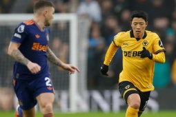 Trực tiếp bóng đá Wolves - Newcastle: Đôi công hấp dẫn (Ngoại hạng Anh)