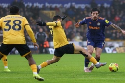 Kết quả bóng đá Wolves - Newcastle: Phung phí cơ hội, lỡ dịp đuổi kịp MU (Ngoại hạng Anh)