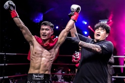 Kiều Duy Quân thắng kịch tính cao thủ Trung Quốc, giành đai vô địch kickboxing chuyên nghiệp