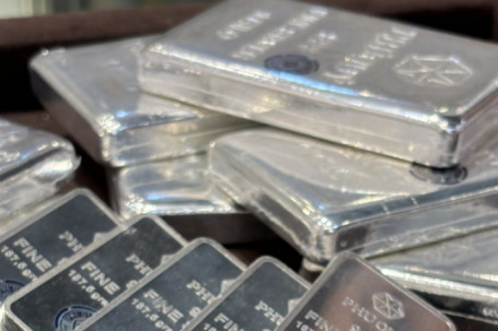 Giá bạc hôm nay 18/1/2026 kết thúc tuần chao đảo, bạc tăng gần 10 triệu đồng/kg