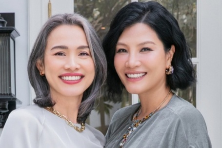 Ngọc Khánh khoe sắc tuổi 50 khi hội ngộ Giáng My, Vũ Cẩm Nhung