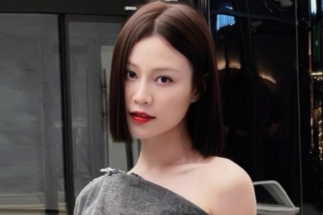 Nữ chính 'Cách em 1 milimet' bị chê mặc đồ khó hiểu