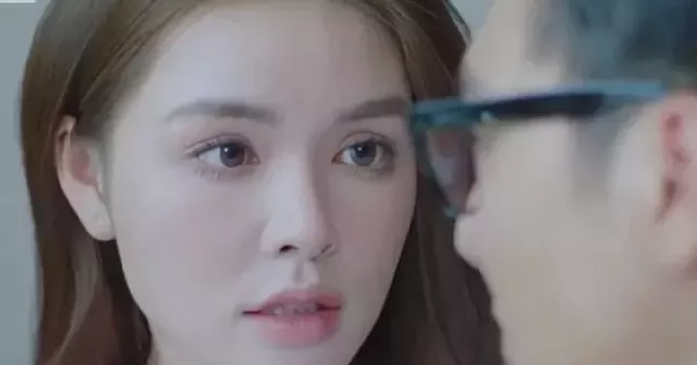 Người tình màn ảnh kém 16 tuổi của Mạnh Trường