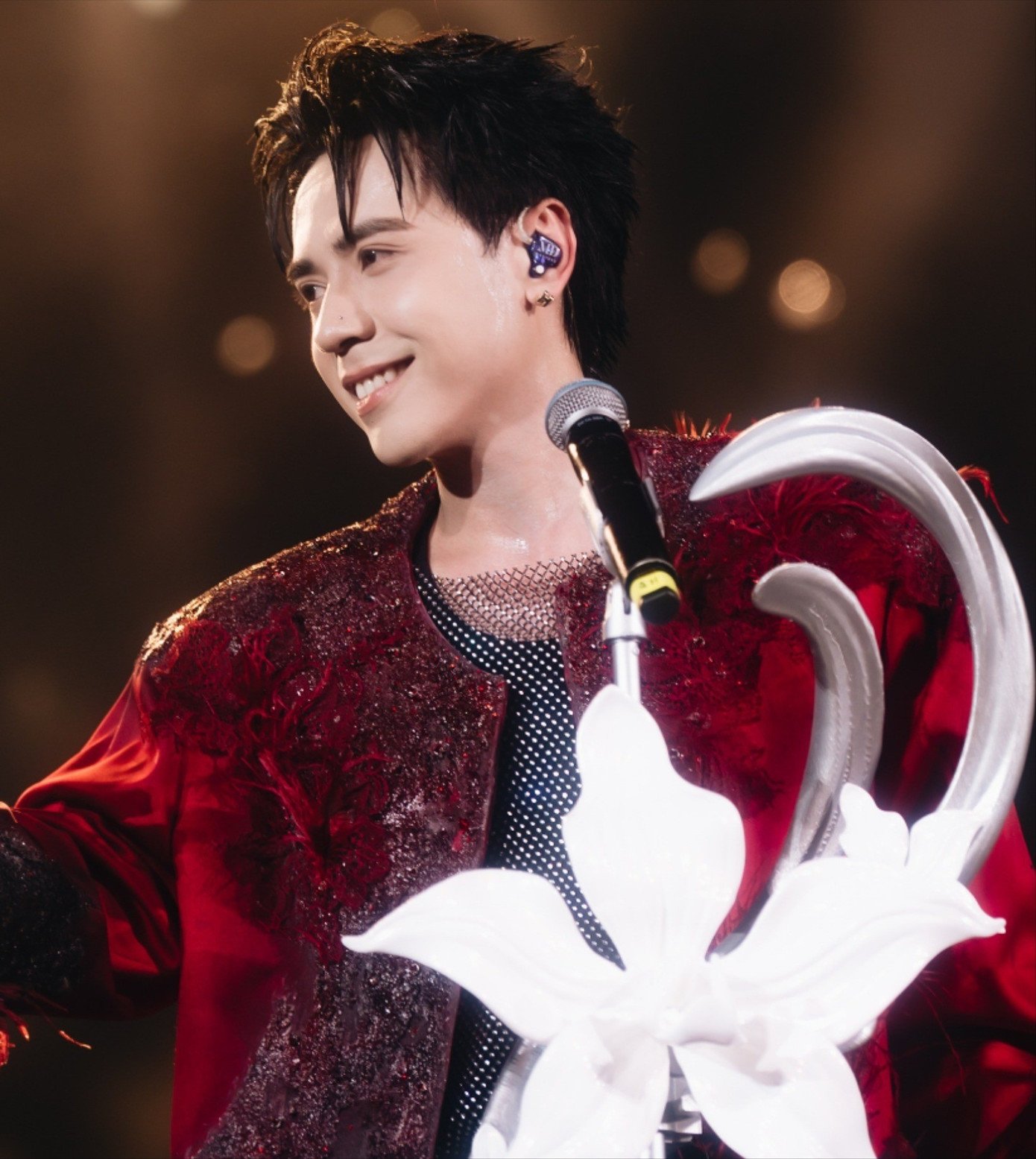 Thông báo gây bùng nổ của Hieuthuhai trong đêm nhạc dài 6 tiếng ở Đông Anh - 20