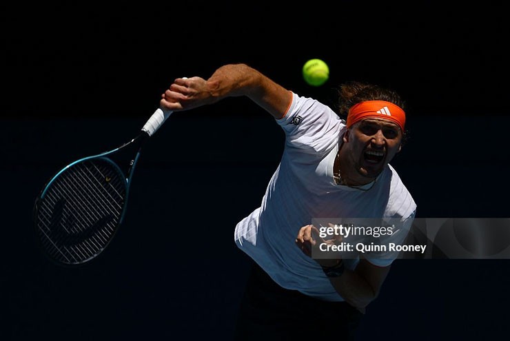 Zverev thi đấu đầy quyết tâm
