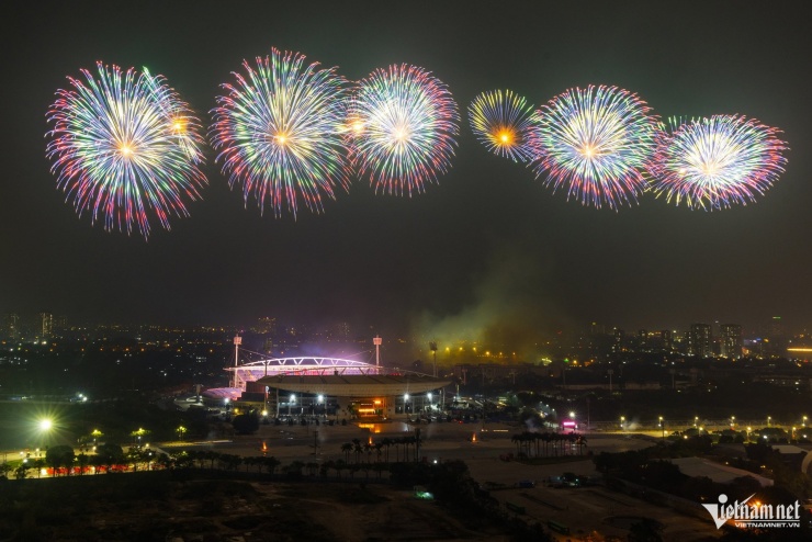 Sự kiện chính thức dự kiến diễn ra vào 20h, sau lễ bế mạc Đại hội đại biểu toàn quốc lần thứ XIV của Đảng (23/1/2026).