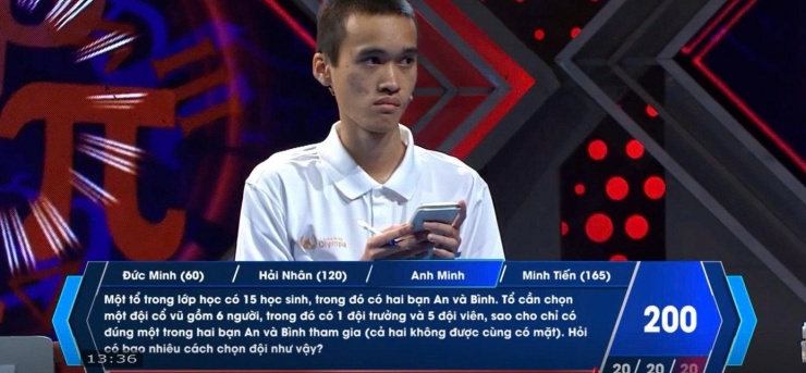 Anh Minh khá căng thẳng trong phần về đích của mình.