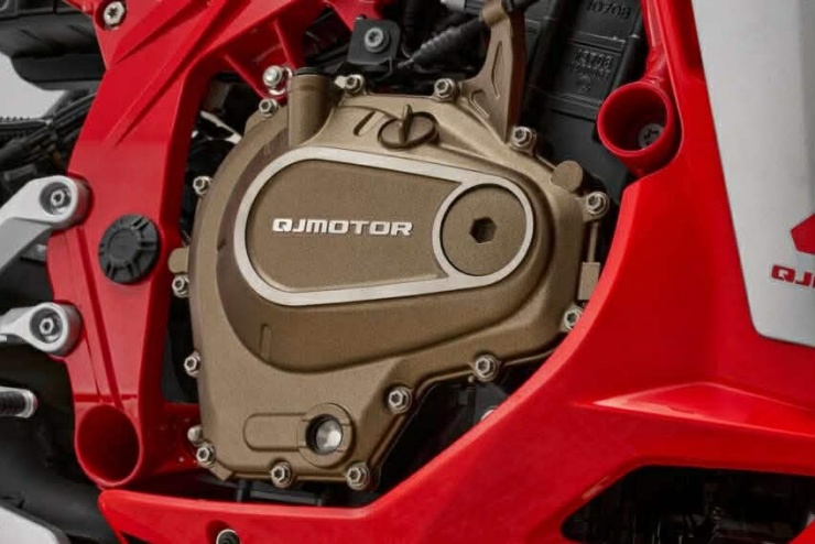 QJMotor SRK450RR ra mắt tại Malaysia với giá từ 167 triệu đồng - 8