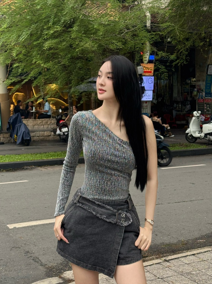 Phong cách đời thường của người đẹp quê Đăk Lăk đang được 'đẩy thuyền' với cầu thủ Đình Bắc - 13