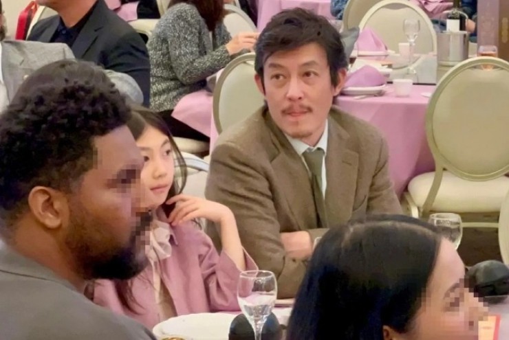 Vợ chồng Trần Quán Hy bị chê 'rủ nhau xuống sắc'