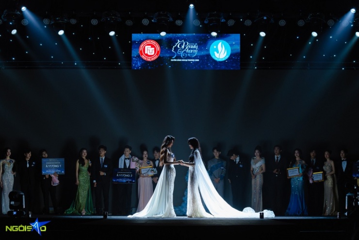 Nữ sinh đạt IELTS 7.5 giành ngôi hoa khôi Đại học Ngoại thương - 2