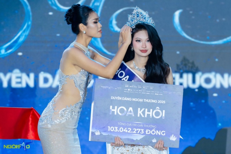 Nữ sinh đạt IELTS 7.5 giành ngôi hoa khôi Đại học Ngoại thương - 4