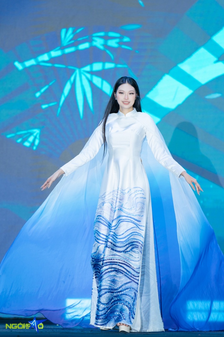 Nữ sinh đạt IELTS 7.5 giành ngôi hoa khôi Đại học Ngoại thương - 6