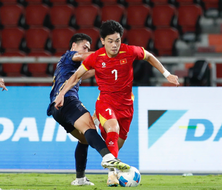 Đình Bắc cho thấy sự trưởng thành nhanh chóng trong màu áo U23 Việt Nam (ảnh Hữu Phạm)