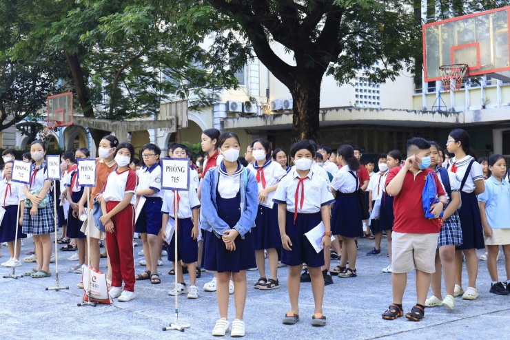 Học sinh TPHCM trong kỳ thi khảo sát vào lớp 6