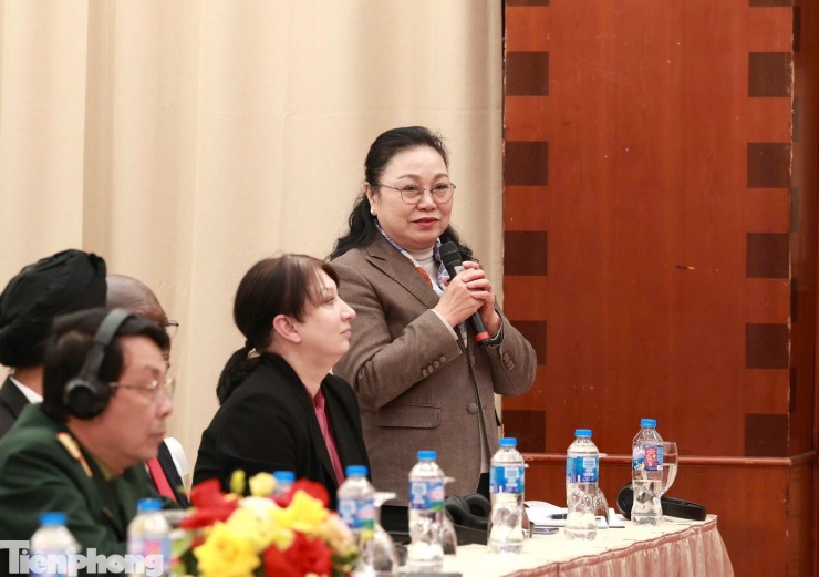 Đại sứ Lào tại Việt Nam Khamphao Earthavanh. Ảnh: Như Ý