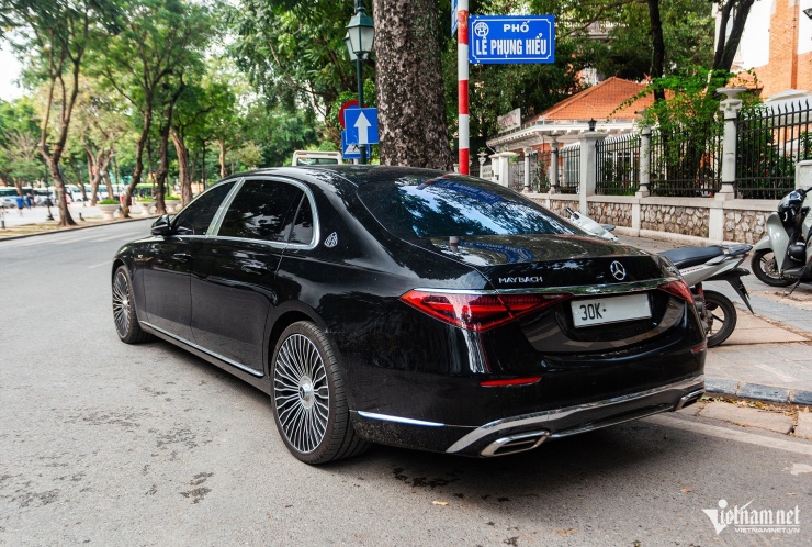 Dàn siêu xe, xe sang hơn trăm tỷ dạo phố Hà Nội, chiếc đắt nhất giá hơn 21 tỷ - 10