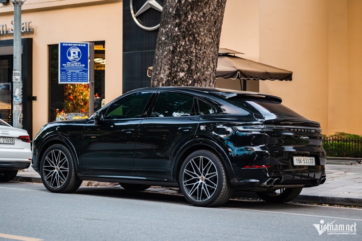 Dàn siêu xe, xe sang hơn trăm tỷ dạo phố Hà Nội, chiếc đắt nhất giá hơn 21 tỷ - 15