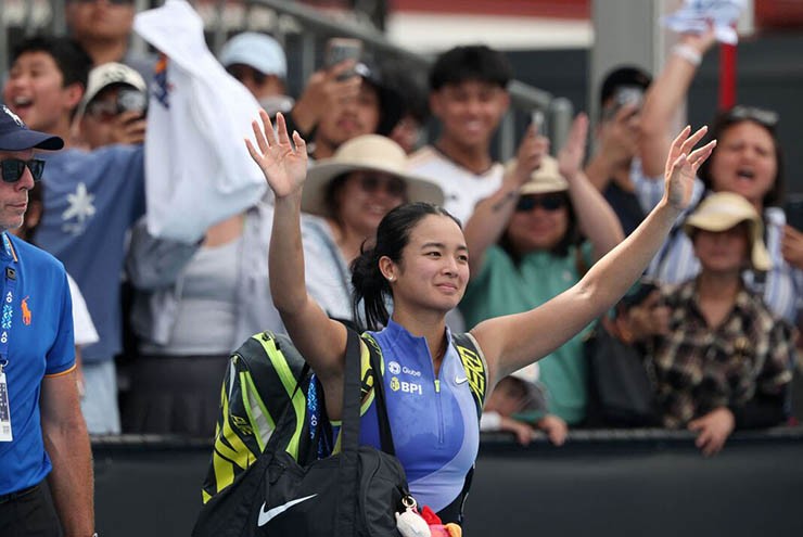 Nóng nhất thể thao sáng 20/1: Mỹ nhân tennis Philippines gây sốt Úc mở rộng