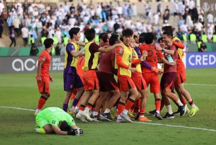 Đổng Lộ khuyên U23 Trung Quốc nên giữ vững tinh thần "cửa dưới" khi gặp U23 Việt Nam