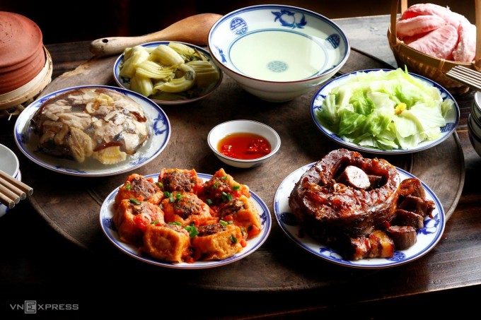 Mâm cơm ấm nóng ngày đông - 1