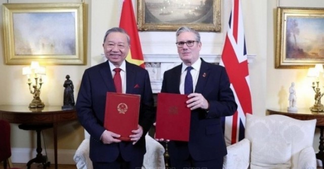 Chuyên gia nước ngoài: Việt Nam trở thành cường...