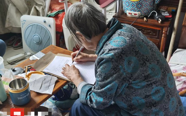 Nhận thấy con trai không còn ý định trả lại số tiền tiết kiệm, bà Giang vô cùng đau lòng. Bà buộc phải nộp đơn kiện con trai ra Tòa án Nhân dân quận Cổ Lâu (Nam Kinh). Ảnh minh họa